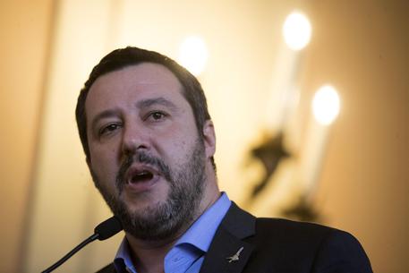 Salvini: scuole più sicure da settembre, e via anche gli spacciatori