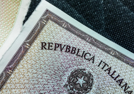 Carta d'Identità Rotta o con lo Scotch è valida? Ecco cosa fare  MIUR
